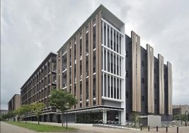 マテリアル・イノベーション・センター外観